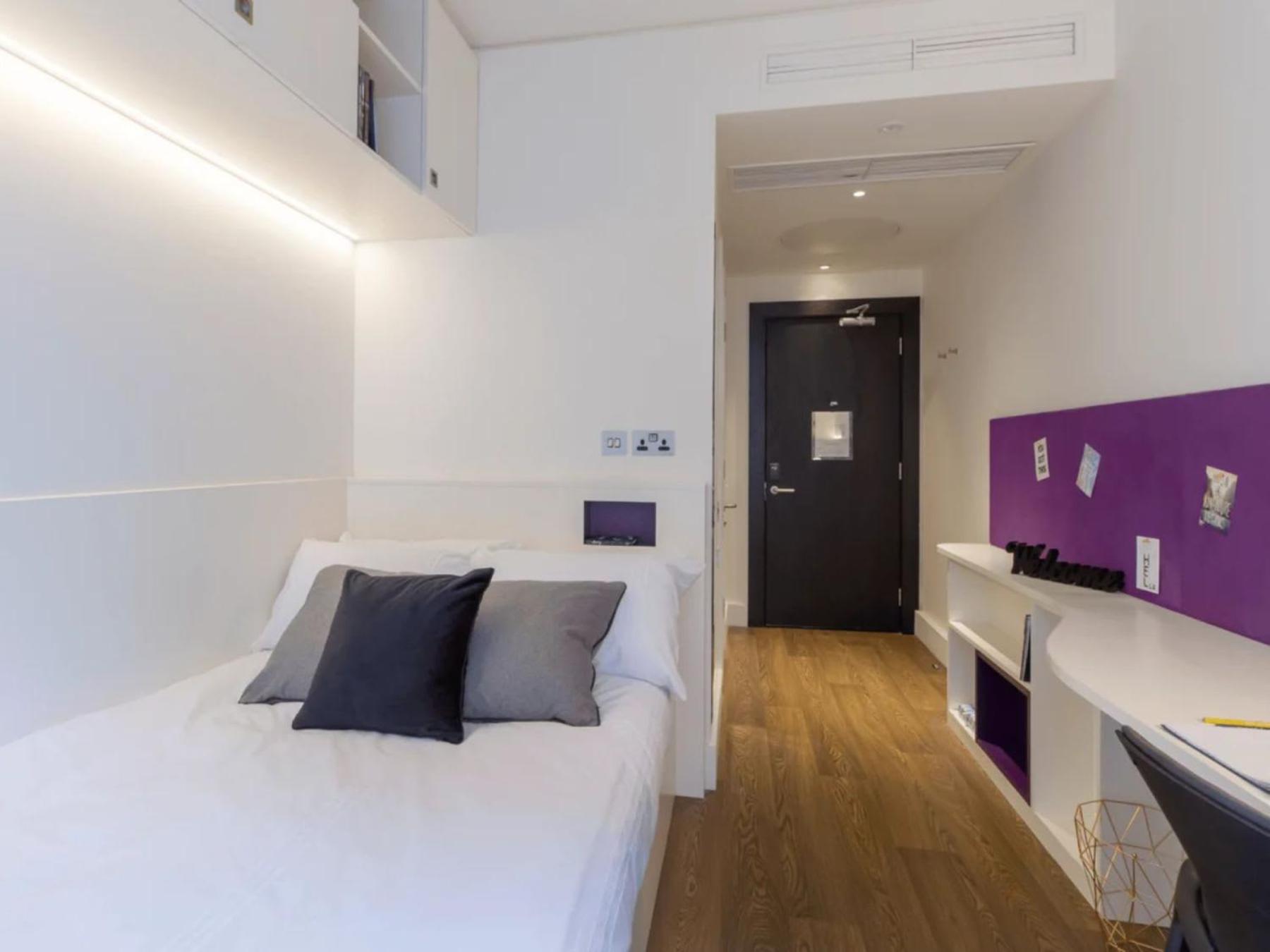 For Students Only Spring Mews In Apartment *